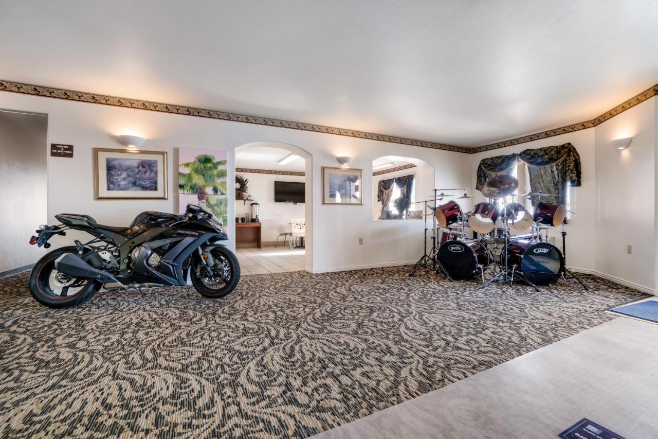 Americas Best Value Inn Green River Esterno foto